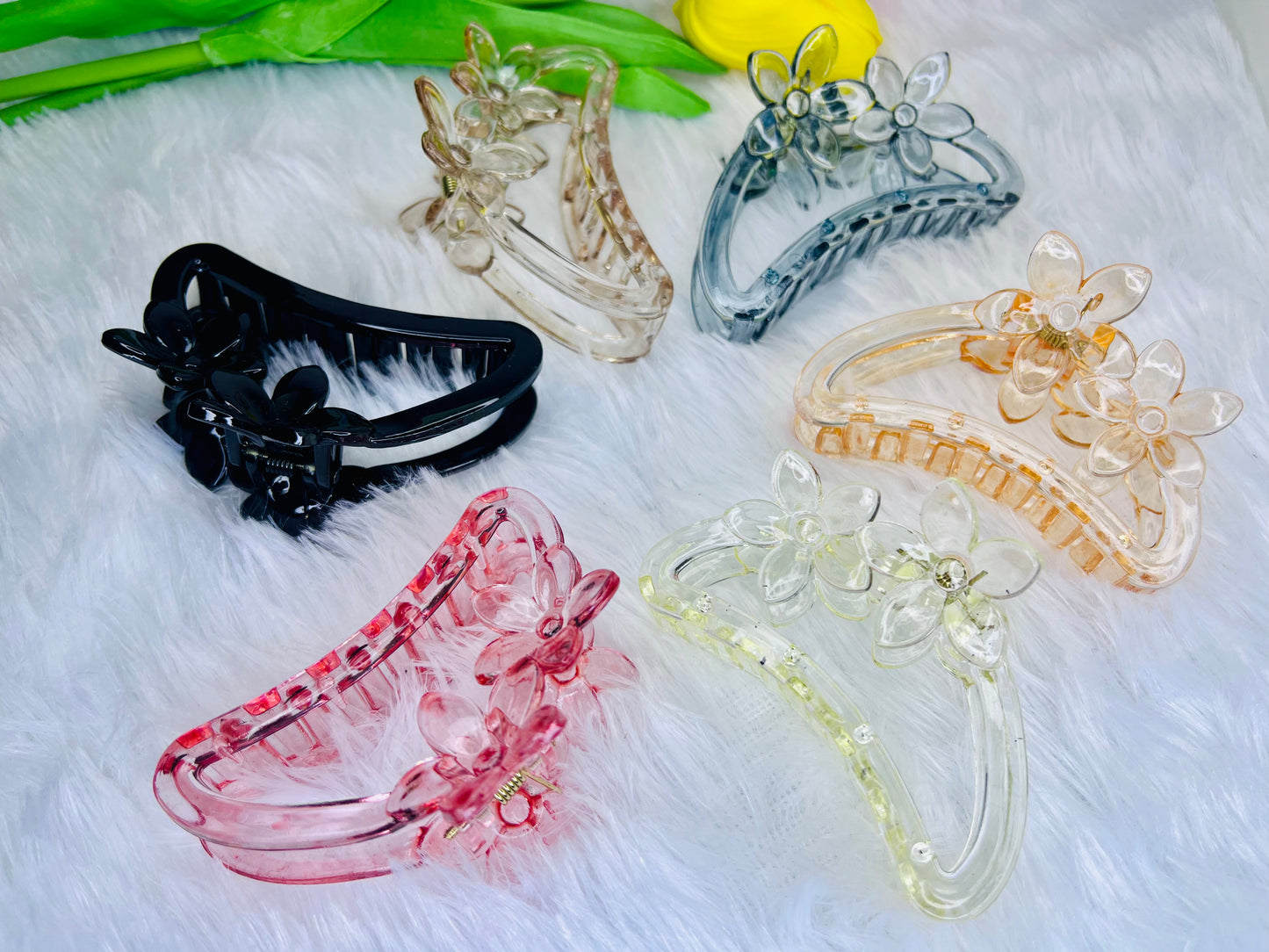 ✨Clear Resin Flower Curve Hair Claw – Medium | Strong Grip | Premium Floral Hair Clip for Women
