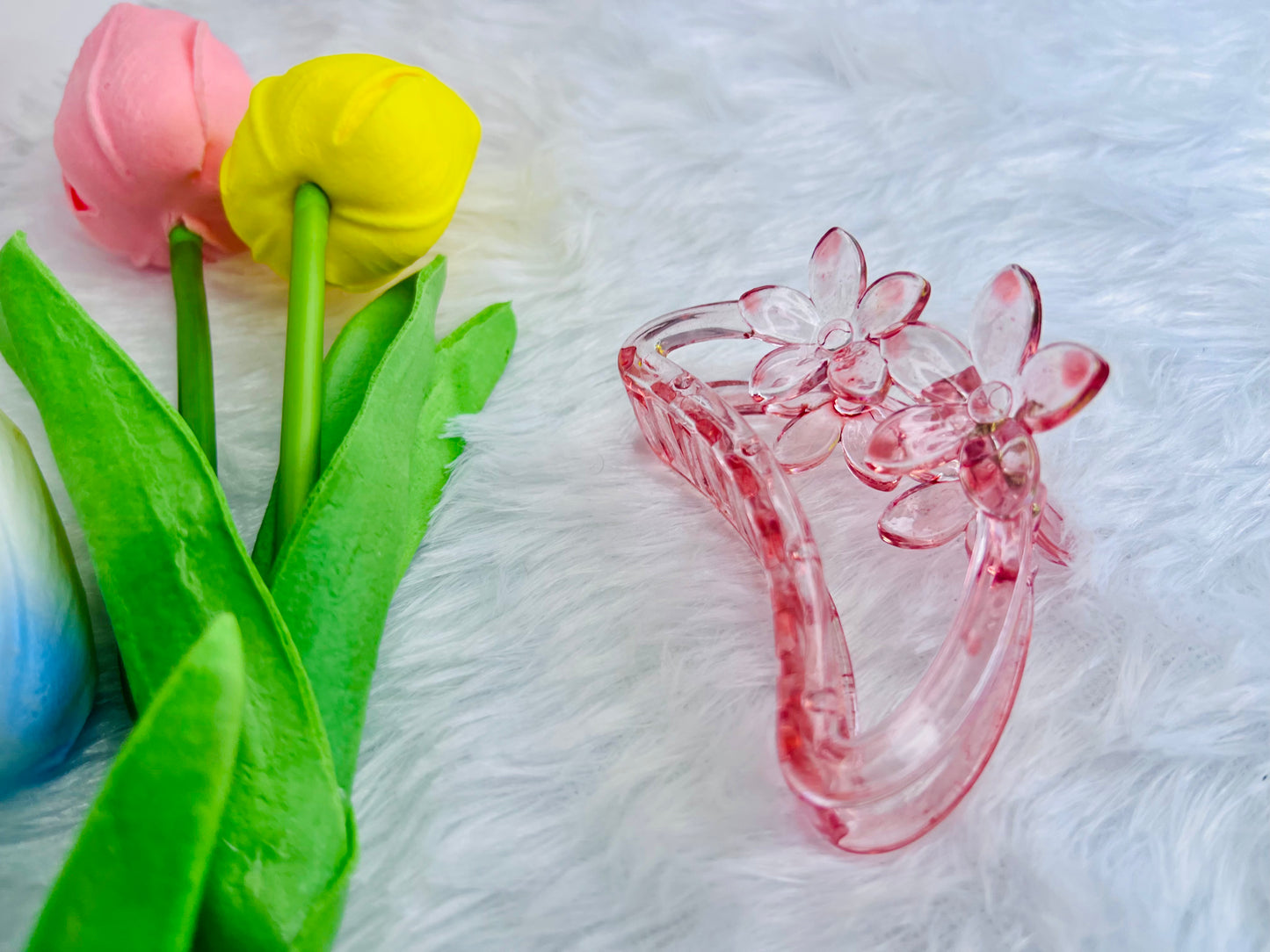 ✨Clear Resin Flower Curve Hair Claw – Medium | Strong Grip | Premium Floral Hair Clip for Women