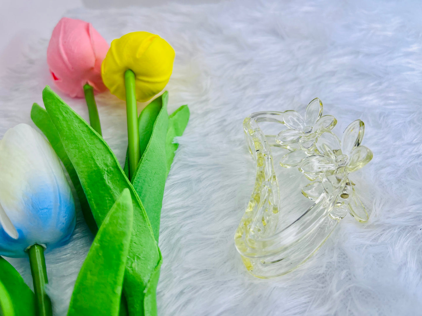 ✨Clear Resin Flower Curve Hair Claw – Medium | Strong Grip | Premium Floral Hair Clip for Women